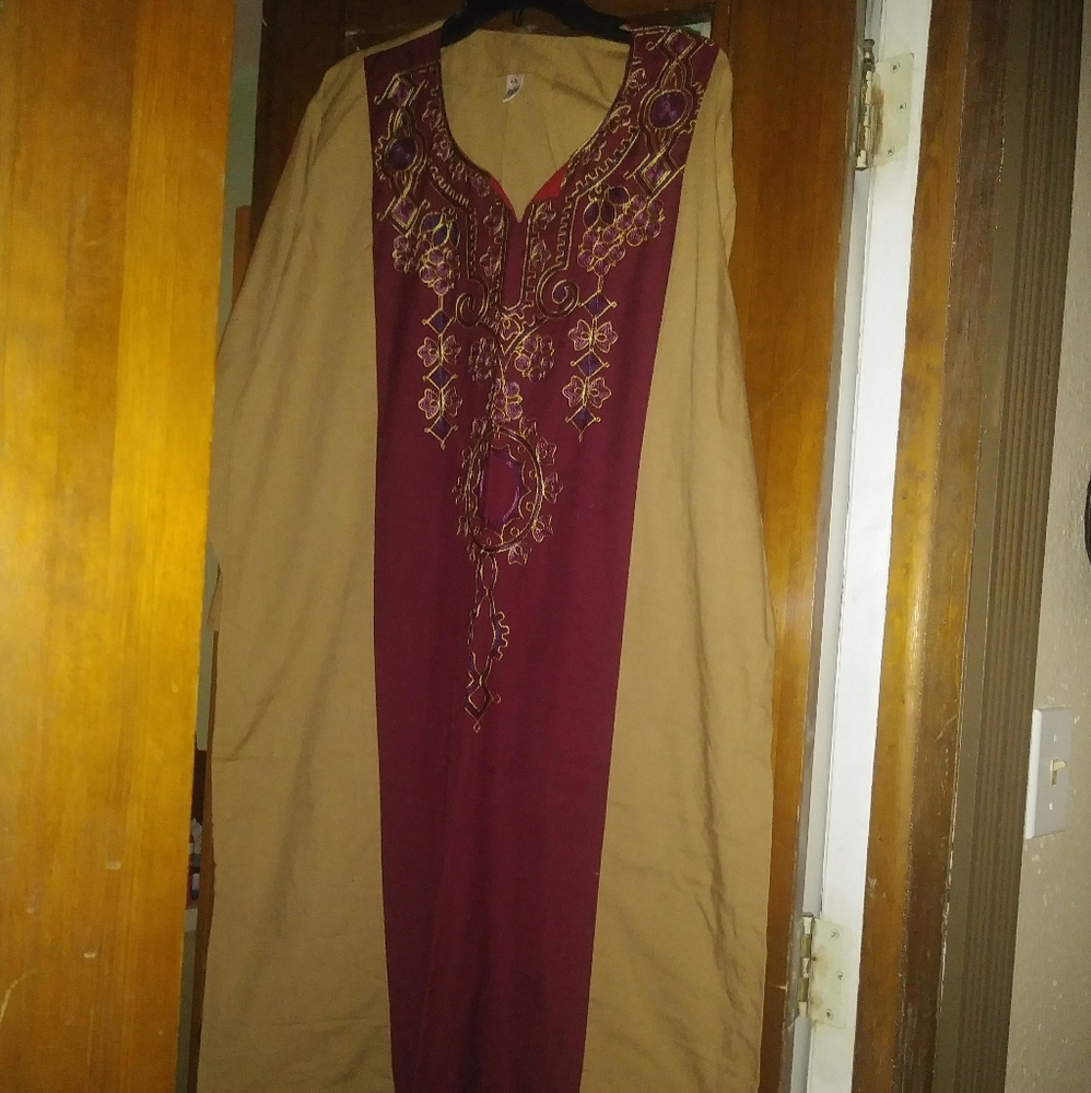 Arabic dress